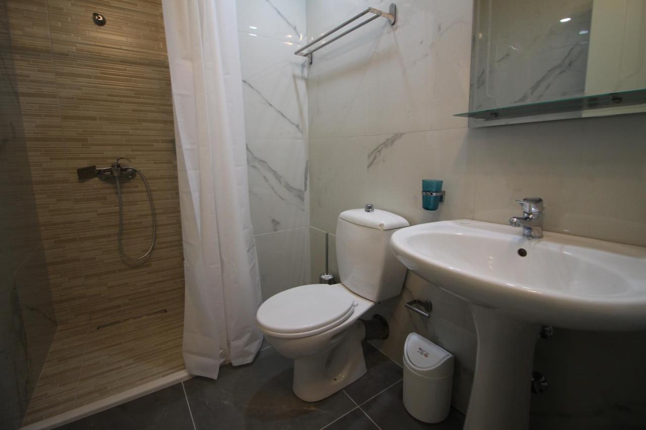 Hotel Prishtina Sarande Exterior photo