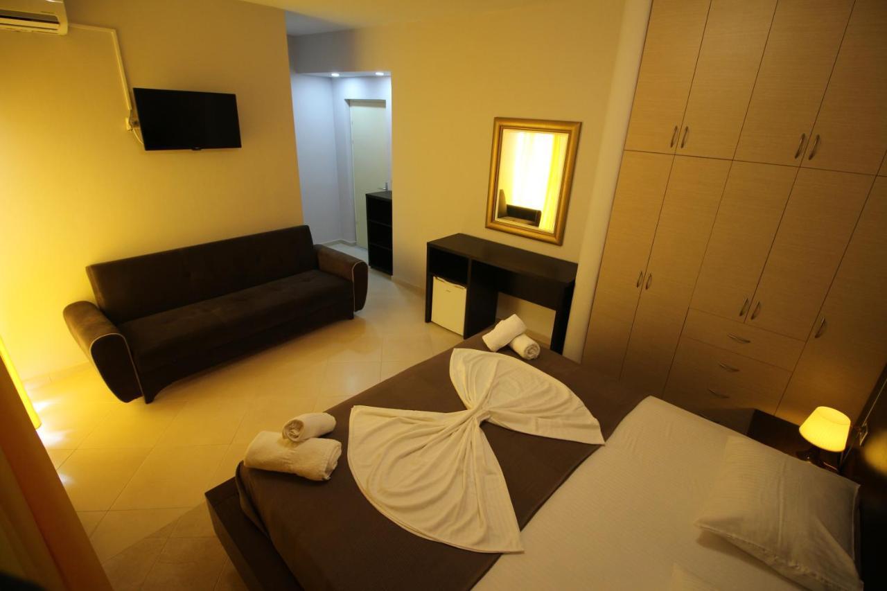 Hotel Prishtina Sarande Exterior photo